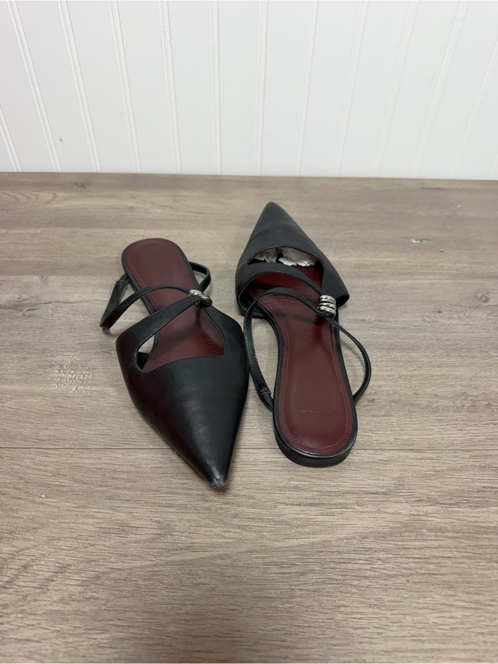 Used women Vince Gilia Hardware-Accent Leather Mules size 10 - Picture 7 of 10